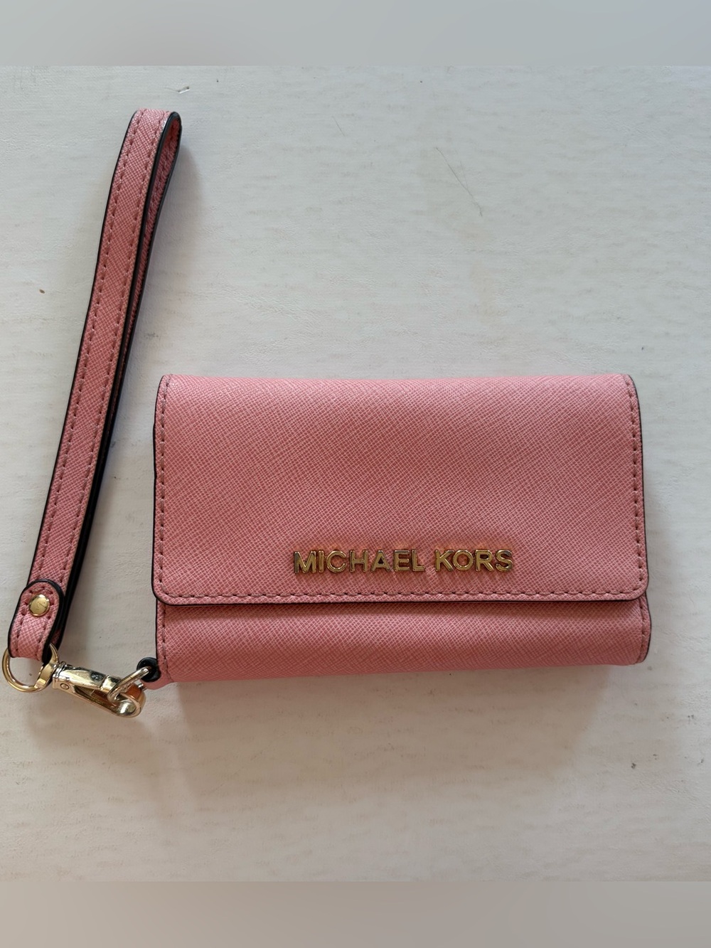 Michael Kors Small Pink Saffiano Leather Wristlet Wallet fits IPhone EUC